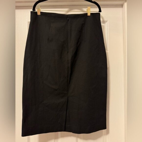 Banana Republic Black Knee-Length Pencil Skirt - Picture 2 of 6